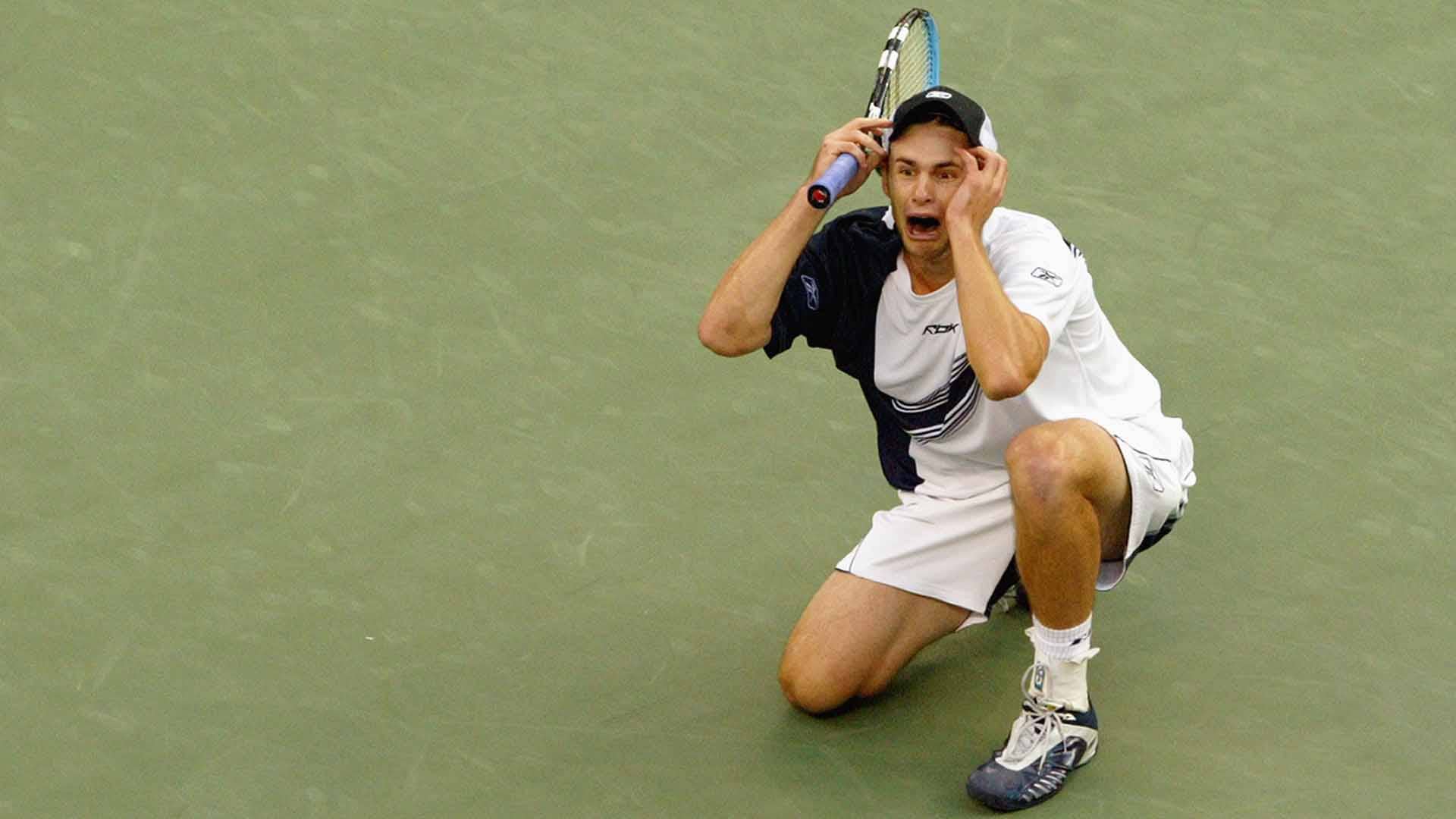 <a href='/en/players/andy-roddick/r485/overview'>Andy Roddick</a> beat <a href='/en/players/juan-carlos-ferrero/f316/overview'>Juan Carlos Ferrero</a> in straight sets to win the 2003 <a href='/en/tournaments/us-open/560/overview'>US Open</a>.