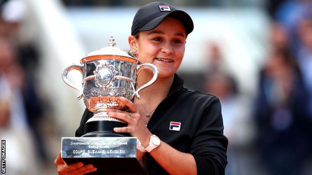 Ash Barty holds the French Open trophy