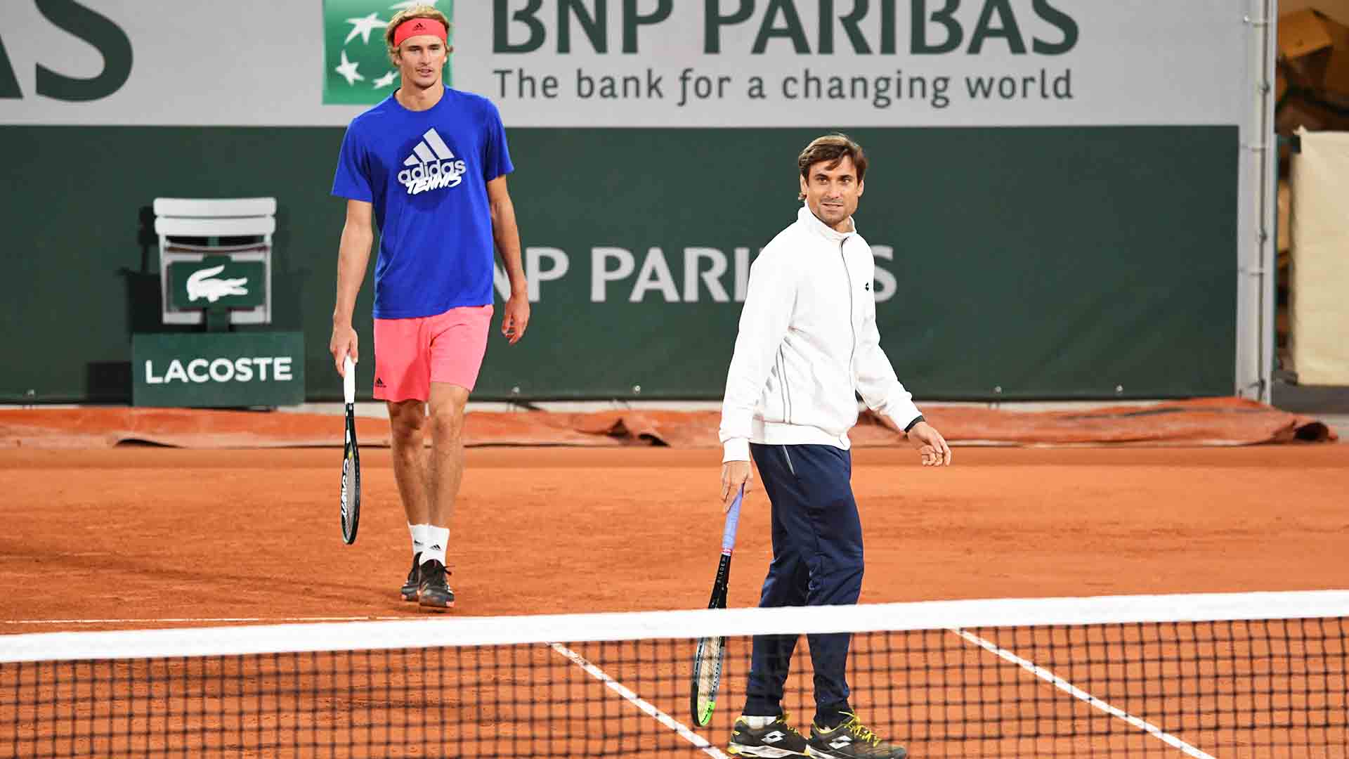 <a href='/en/players/alexander-zverev/z355/overview'>Alexander Zverev</a> practises with new coach <a href='/en/players/david-ferrer/f401/overview'>David Ferrer</a> ahead of his fifth consecutive main draw appearance at <a href='/en/tournaments/roland-garros/520/overview'>Roland Garros</a>.