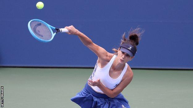 Tsvetana Pironkova serves