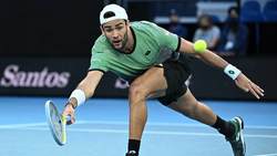 Highlights: Berrettini Battles Past Khachanov