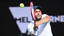 Highlights: Karatsev Continues Improbable Run vs. Dimitrov