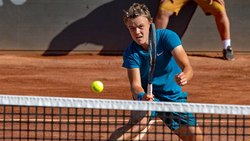 Highlights: 17-Year-Old Rune Sets Paire Clash In Santiago