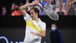 Hot Shot: Medvedev Rips Forehand Return To Break In Marseille