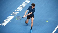 Highlights: Humbert, Khachanov Book Marseille Quarter-final Spots