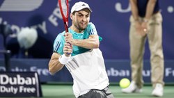 Hot Shot: Relentless Karatsev Overpowers Harris In Dubai