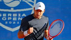 Hot Shot: Karatsev Strikes Two Single-Handed Backhands In Belgrade