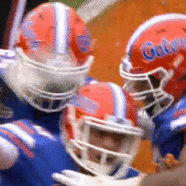 Florida’s Feleipe Franks Apologizes For Repeatedly Shushing Home Crowd