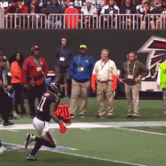 Julio Jones Jacks Up Dallas’ Jeff Heath To Prevent Interception