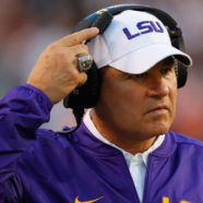 Les Miles’s Brain Briefly And Spectacularly Shut Down During His Introductory Press Conference