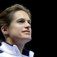 Mauresmo gives up France Davis Cup captaincy to coach Pouille