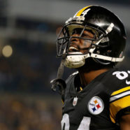 Antonio Brown Lists His Demands While Sweating Profusely On An Elliptical 