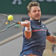Wawrinka Blasts Through Murray At Roland Garros