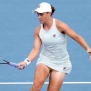 Miami Open: Ashleigh Barty retains title after Bianca Andreescu injury